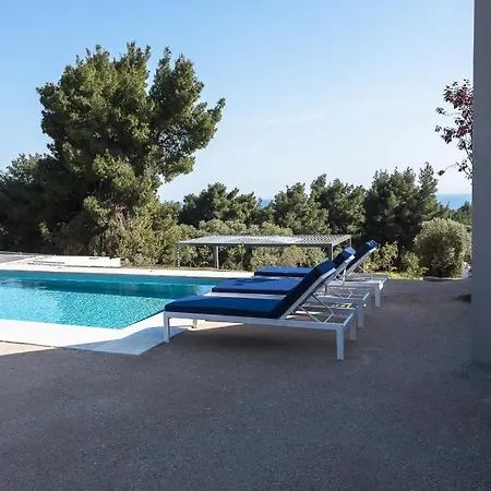 #luxlikehome Theeta Thalassa