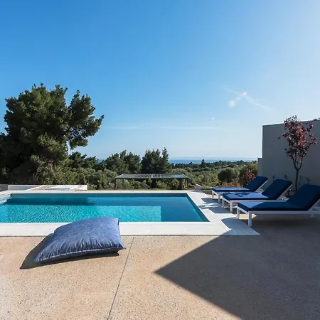 #luxlikehome Theeta Thalassa Villa